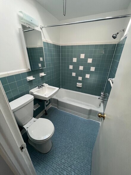 More Photos Of , Philadelphia Multifamily For Sale