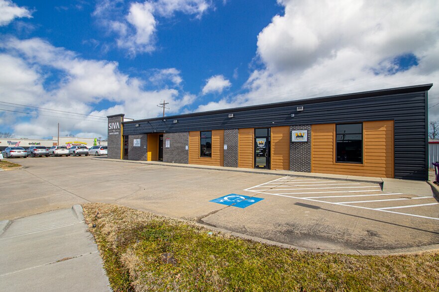 More Photos Of 5206 Highway 5 N, Bryant Office For Sale