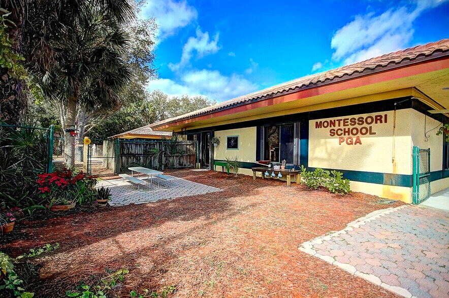 More Photos Of 353 Hiatt Dr, Palm Beach Gardens Schools For Sale