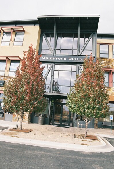 More Photos Of 1404 Hawk Pky, Montrose Medical For Lease