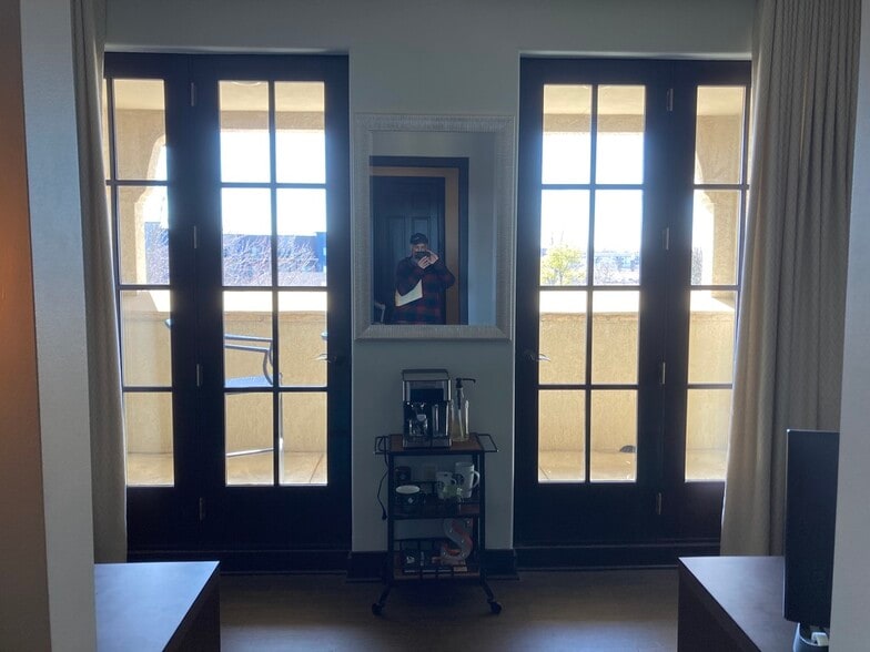 More Photos Of 1531 E Bradford Pky, Springfield Medical For Lease