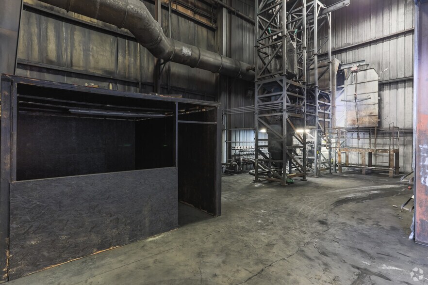 More Photos Of 1061 Industrial Blvd, Lafayette Manufacturing For Lease