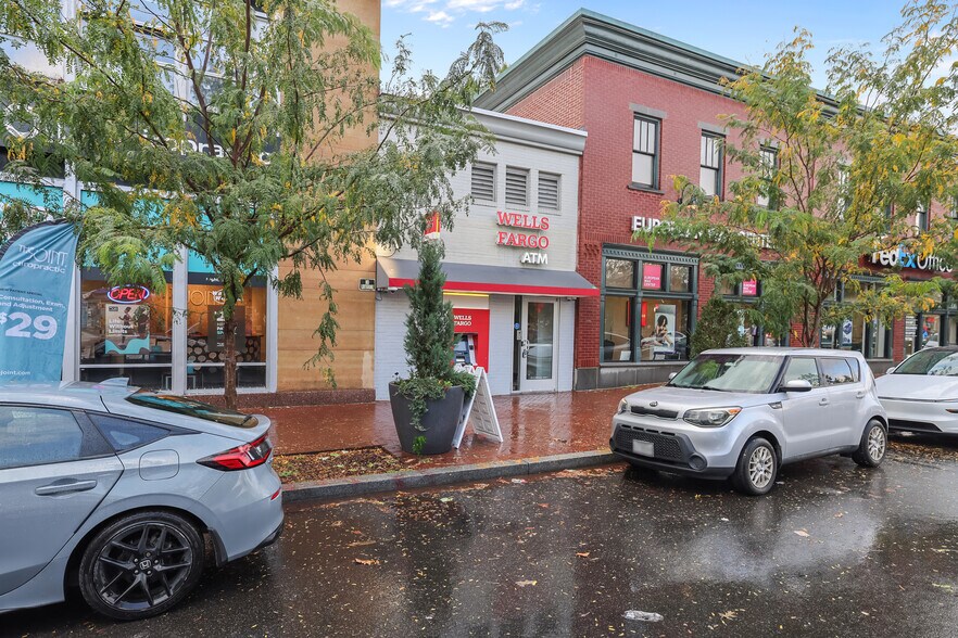 More Photos Of 721 D St SE, Washington Storefront Retail Office For Lease