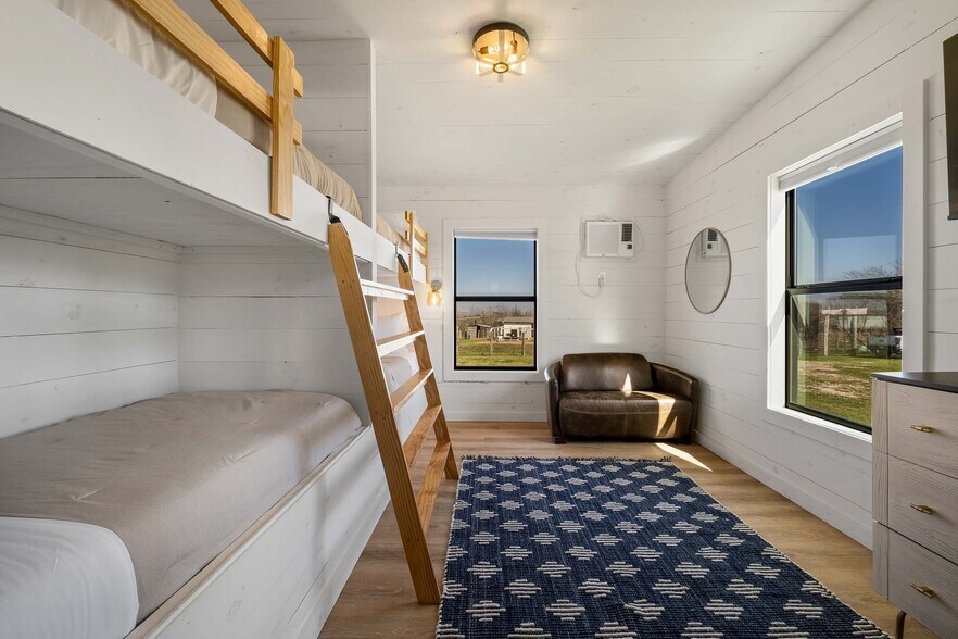 More Photos Of Elroy Rd, Del Valle Land For Sale