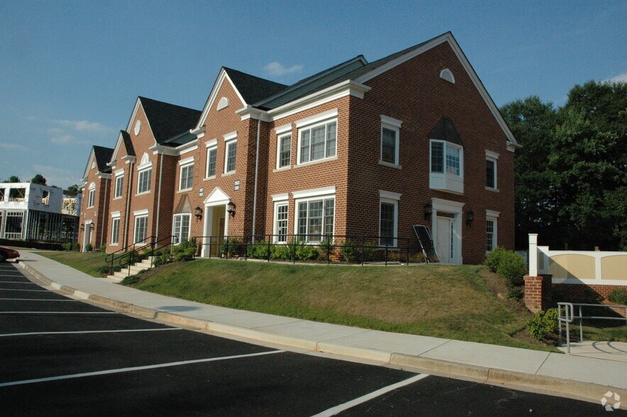 More Photos Of 7901-7915 Belle Point Dr, Greenbelt Office For Lease