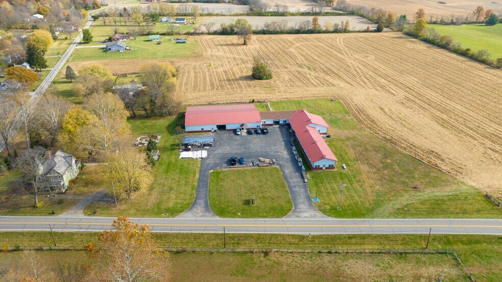 More Photos Of 12630 Walnut Creek Pike, Ashville Warehouse For Lease