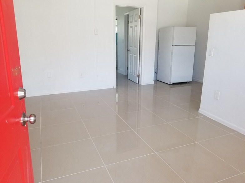 More Photos Of 110 E 10th St, Hialeah Apartments For Sale