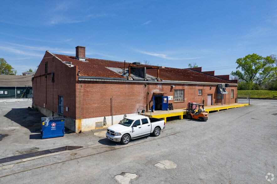 More Photos Of 317 Stiles Ave, Savannah Warehouse For Sale