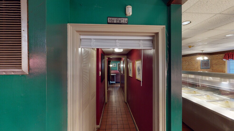 More Photos Of 1102 W Spring St, Monroe Restaurant For Sale