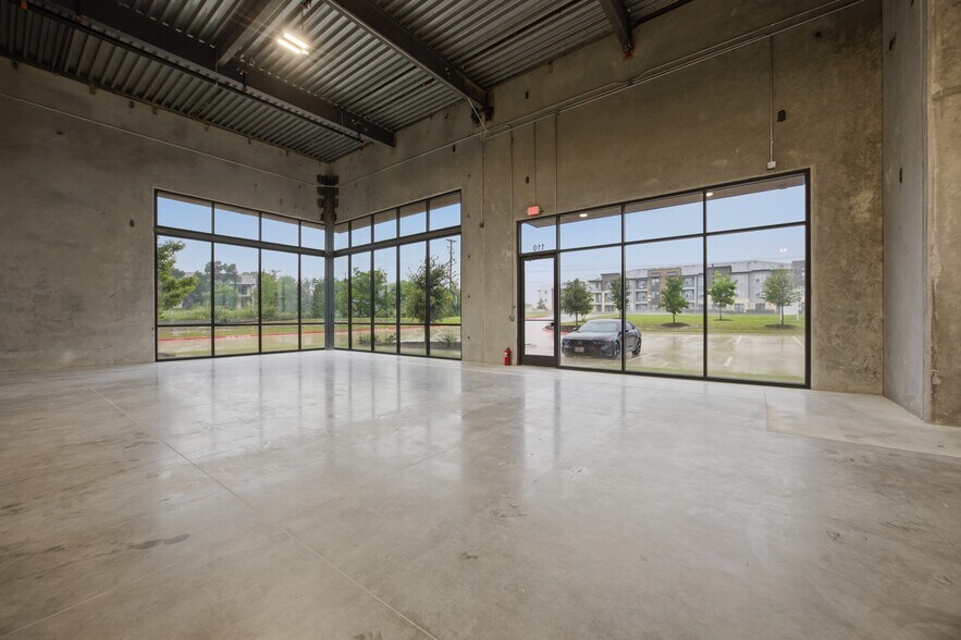 More Photos Of 1300 Westinghouse Rd, Georgetown Warehouse For Lease