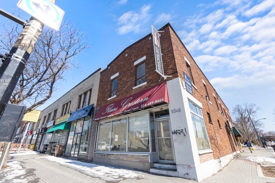 More Photos Of 5324-5348 Ch Queen-Mary, Montréal Storefront Retail Office For Lease