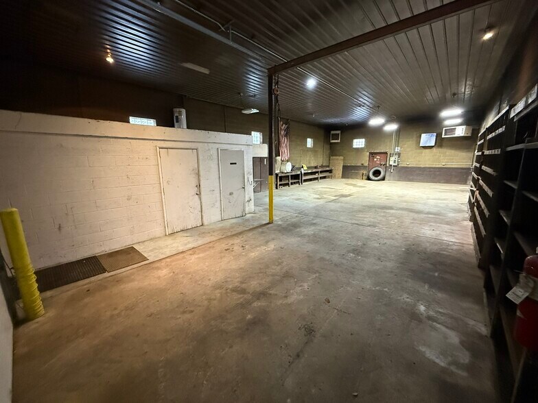 More Photos Of 11990 NE Sate Route 800, Magnolia Industrial For Lease
