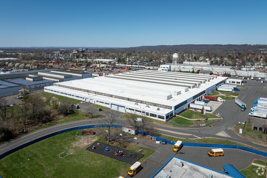 More Photos Of 9 Finderne Ave, Bridgewater Distribution For Lease