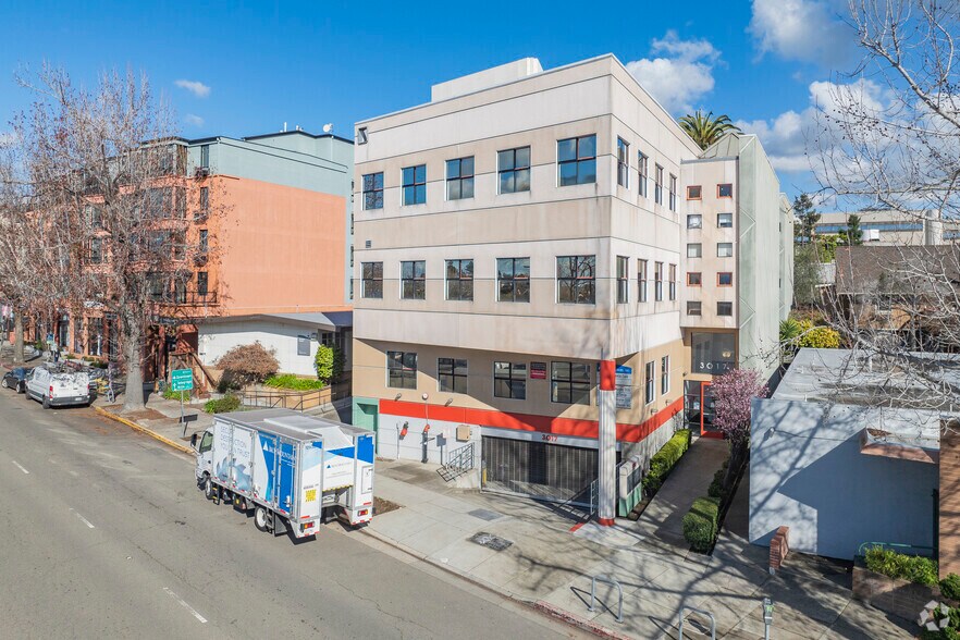 Primary Photo Of 3017 Telegraph Ave, Berkeley Medical For Lease