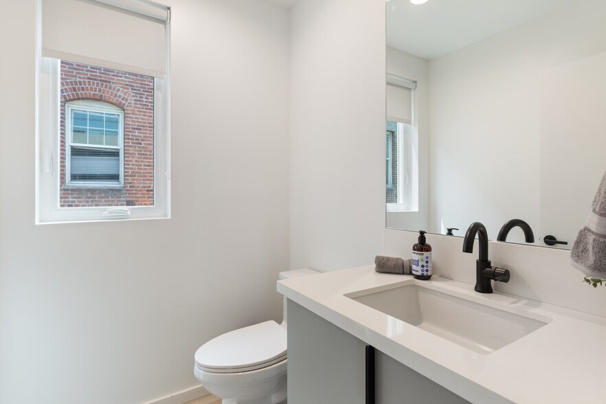 More Photos Of 1035 N Serrano Ave, Los Angeles Apartments For Sale