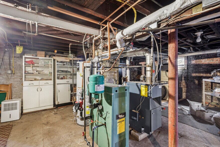 More Photos Of 43 E Main St, Stony Point Specialty For Sale