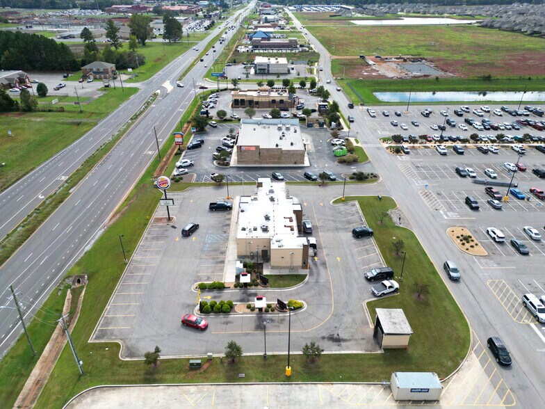 More Photos Of 14637 Highway 231 431 N, Hazel Green Fast Food For Sale