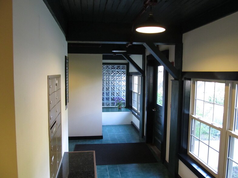 More Photos Of 13 Water St, Holliston Office For Lease