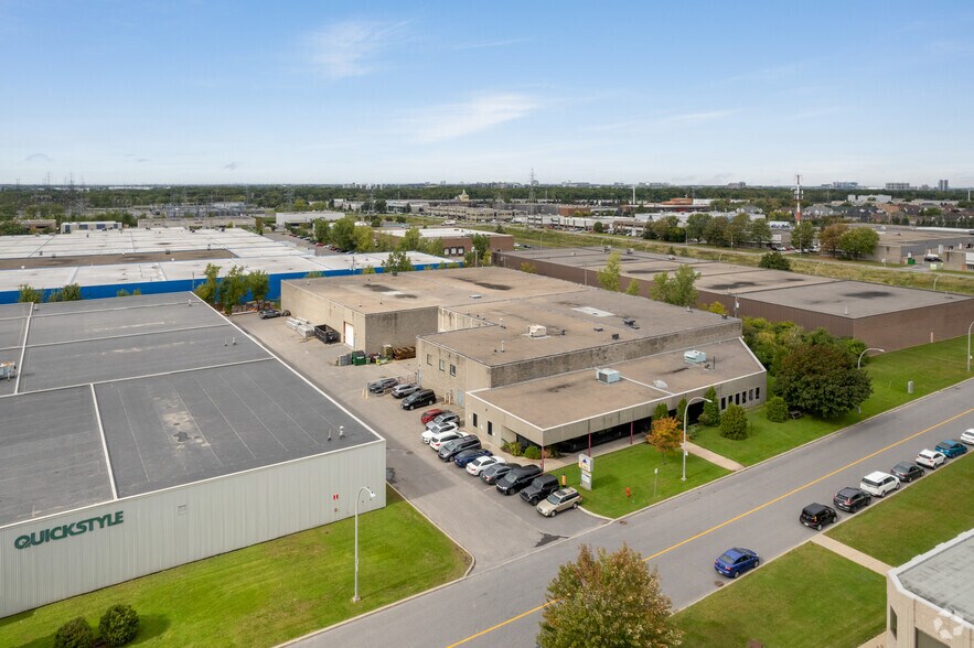More Photos Of 4455 Rue Cousens, Montréal Warehouse For Sale