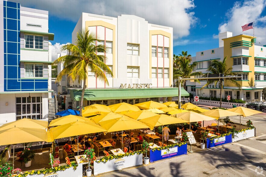 More Photos Of 660 Ocean Dr, Miami Beach Hotel For Sale