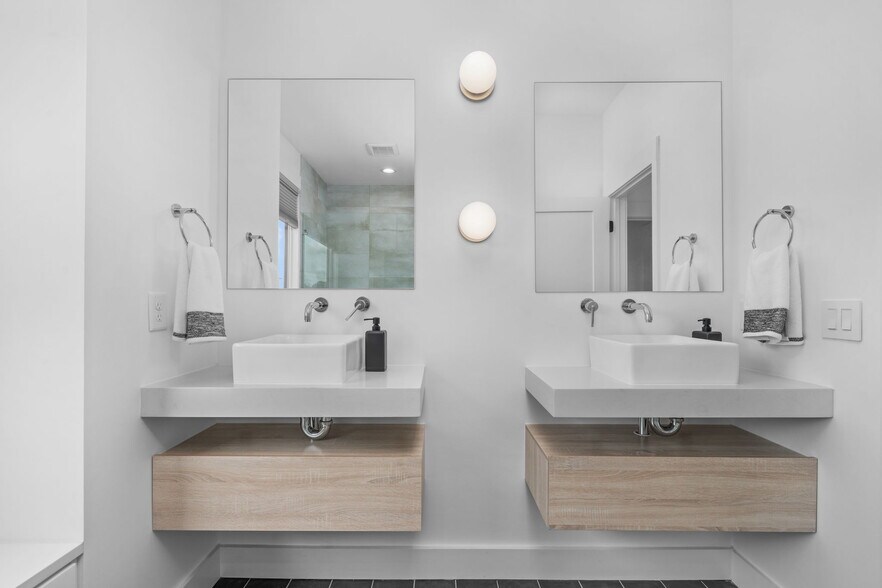 More Photos Of 209-229 Woodsborough Pl, Raleigh Apartments For Sale