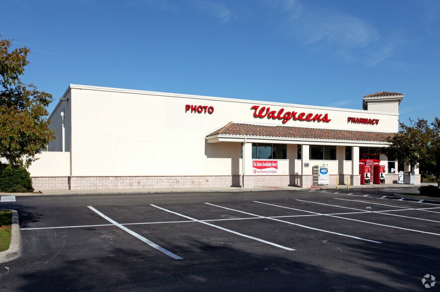 More Photos Of 6015 SW Highway 200, Ocala Drugstore For Sale