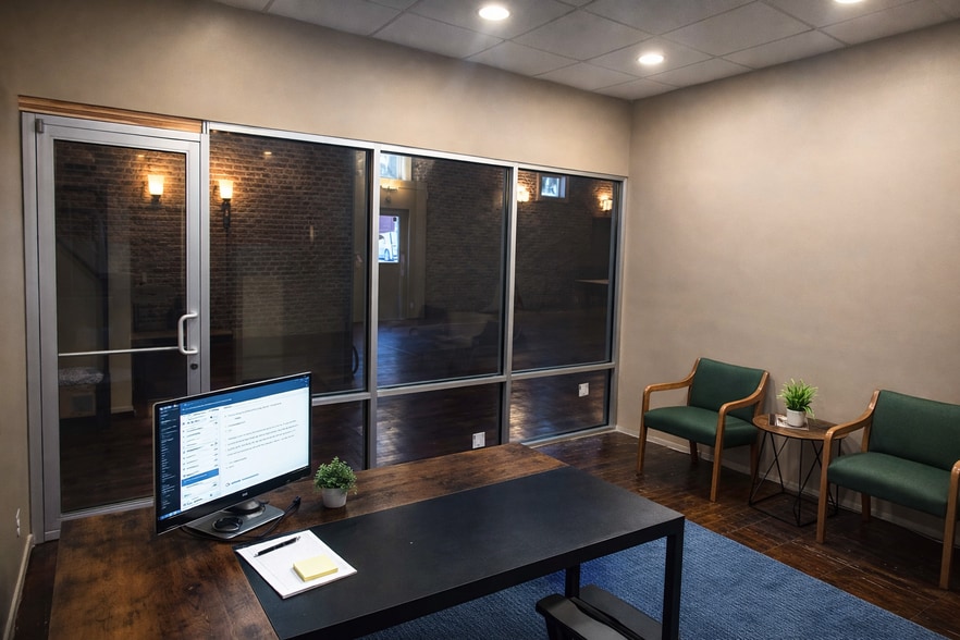 More Photos Of 163 E Center St, Marion Office For Lease