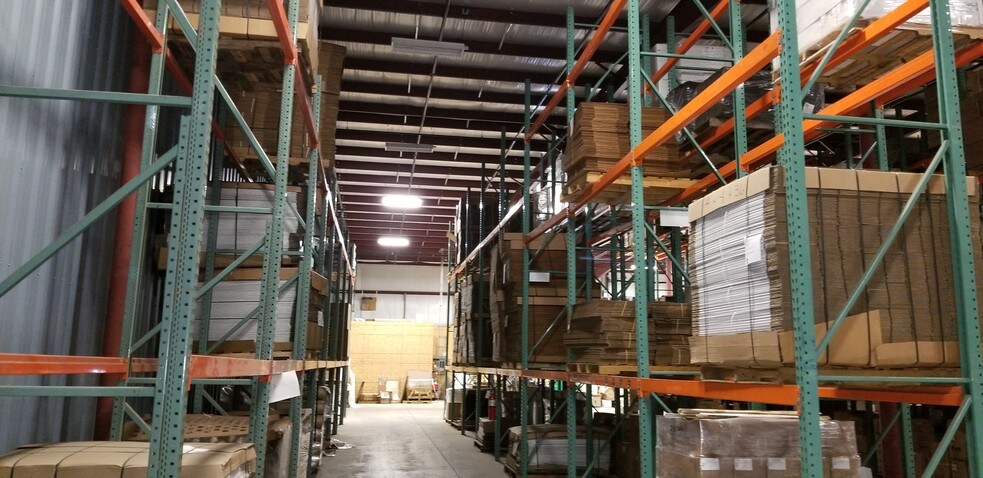 More Photos Of 14 Kane Ln, Taylor Warehouse For Sale