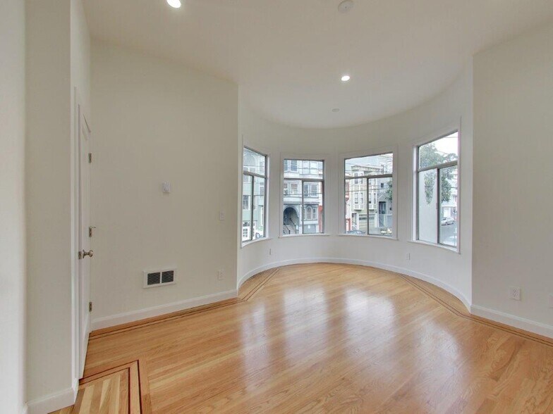 More Photos Of 840 Greenwich St, San Francisco Apartments For Sale