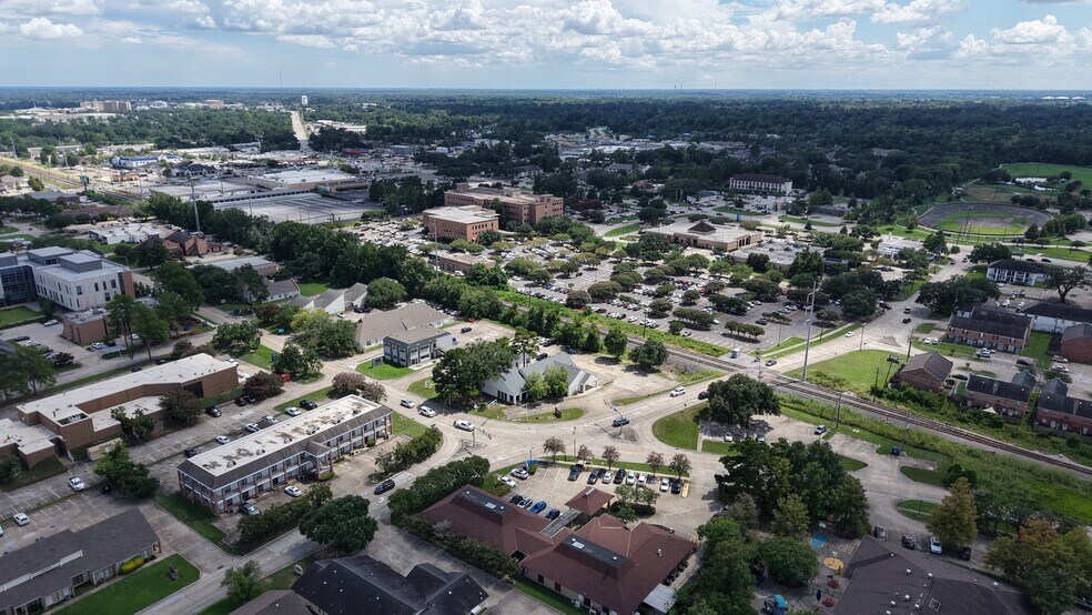 More Photos Of 7423 Picardy Ave, Baton Rouge Medical For Lease