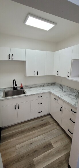 More Photos Of 370 W 6th St, San Bernardino Loft Creative Space For Sale