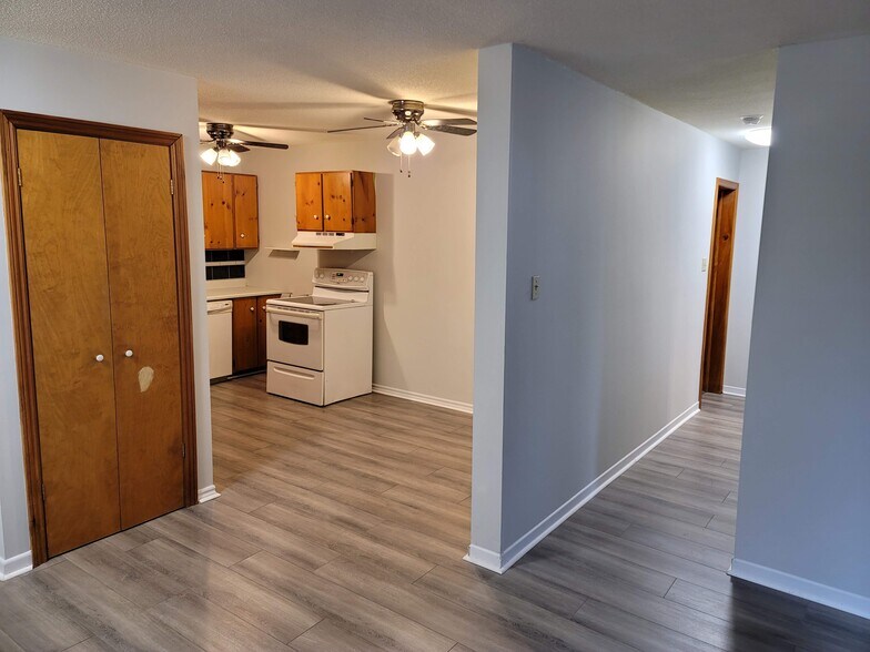 More Photos Of 71 Victoria St, Aurora Apartments For Sale