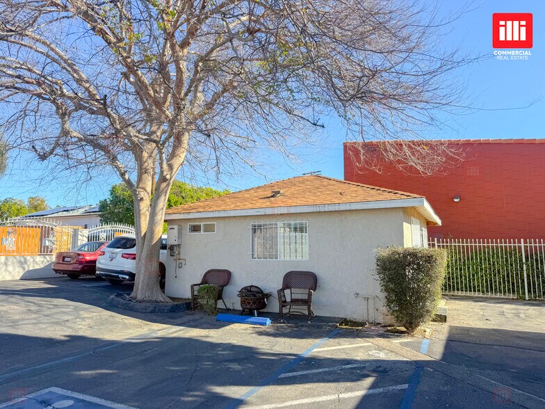 More Photos Of 17447 Chatsworth St, Granada Hills Medical For Lease