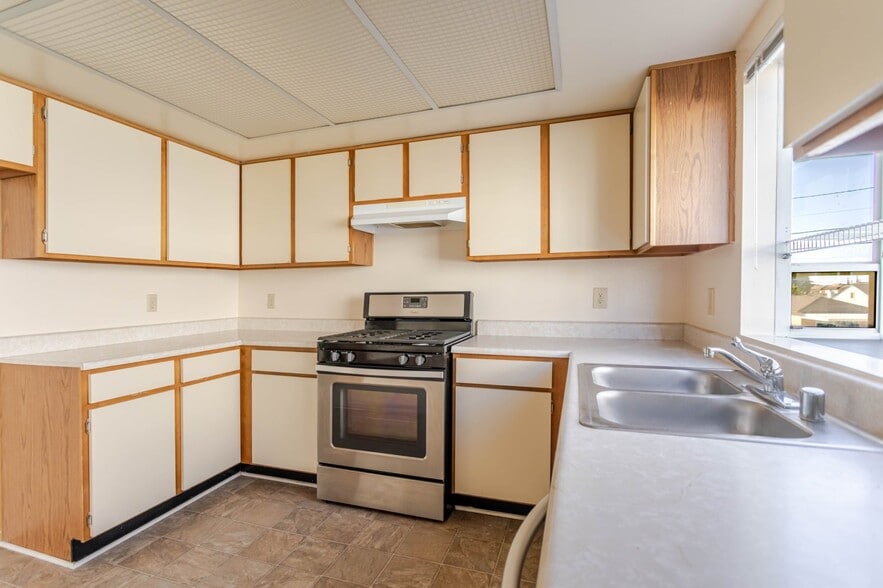 More Photos Of 9160 Huntington Dr, San Gabriel Apartments For Sale