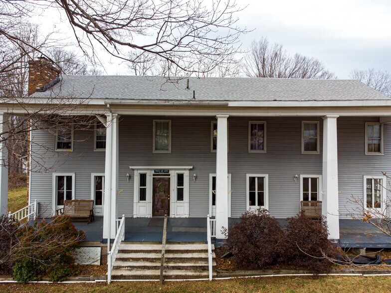 More Photos Of 203 County Route 405, Greenville Hotel For Sale