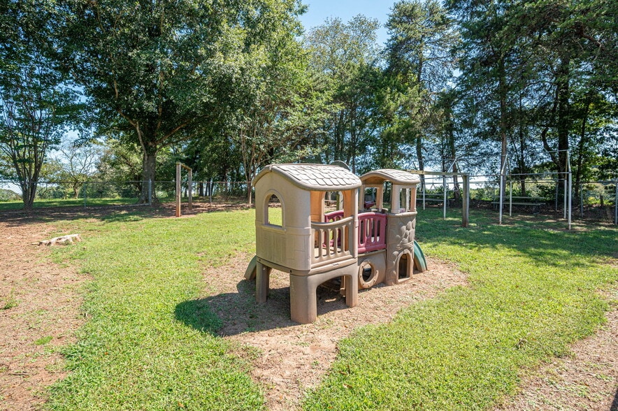 More Photos Of 2482 June Bug Rd, Vale Specialty For Sale