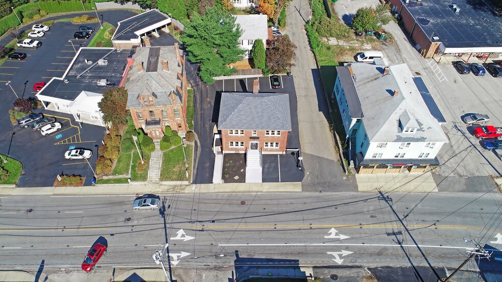 More Photos Of 1078 Main St, Leicester Coworking Space