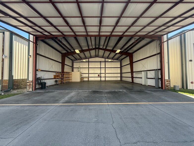 More Photos Of 1321 Apopka Airport Rd, Apopka Airplane Hangar For Sale