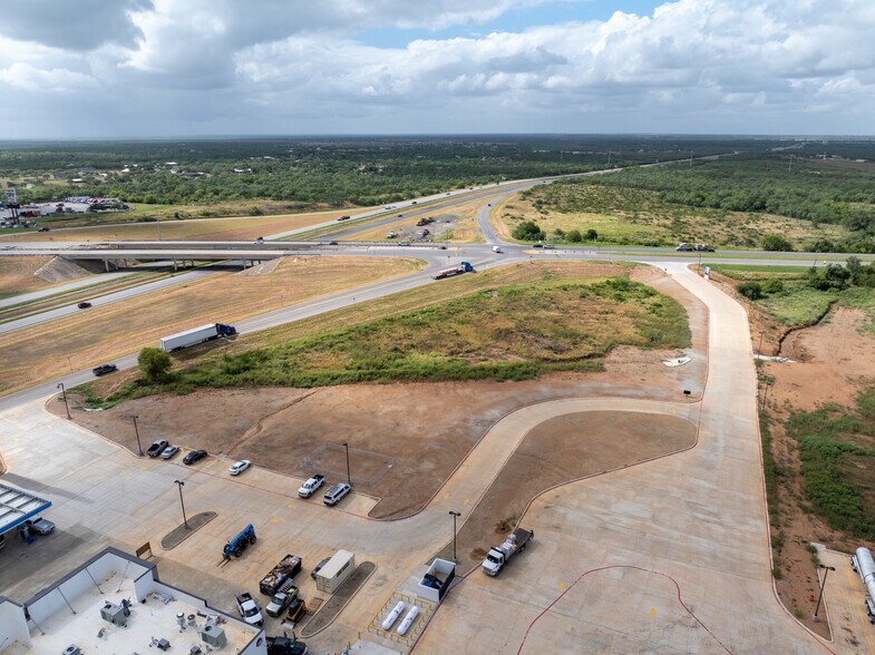 More Photos Of 109963 Interstate 37, Pleasanton Land For Sale