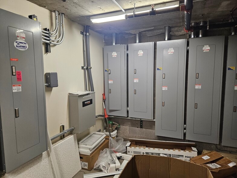 More Photos Of 10690 Del Mar Pky, Aurora Unknown For Lease