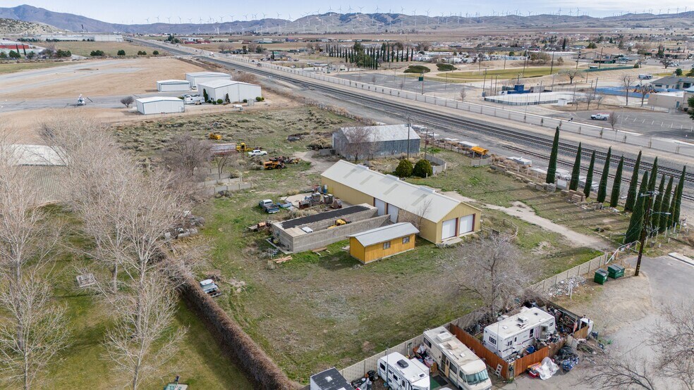 More Photos Of 609 E H St, Tehachapi Warehouse For Sale