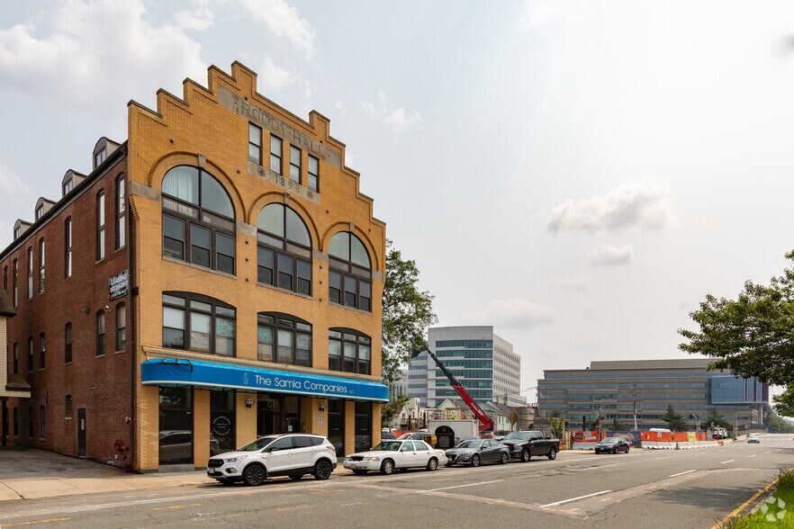 More Photos Of 60 Leo M Birmingham Pkwy, Boston Office For Lease