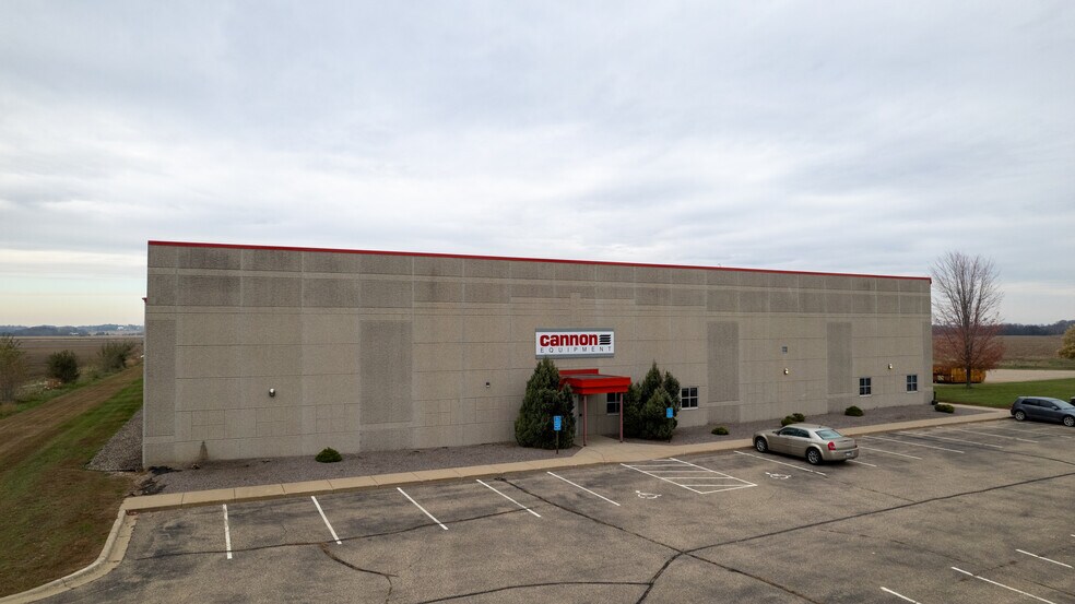 More Photos Of 3310 MN-20, Cannon Falls Distribution For Sale