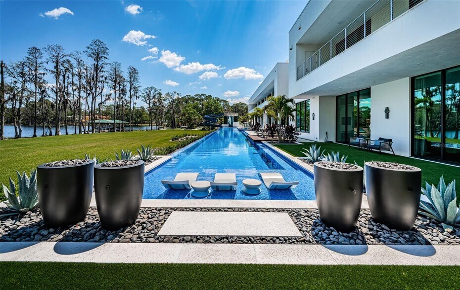 More Photos Of 18725 Jiretz Rd, Odessa Flex For Sale