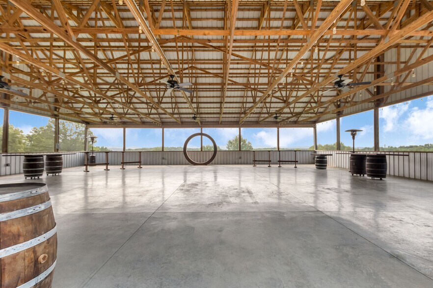 More Photos Of 1049 Oregon Rd, Lascassas Specialty For Sale