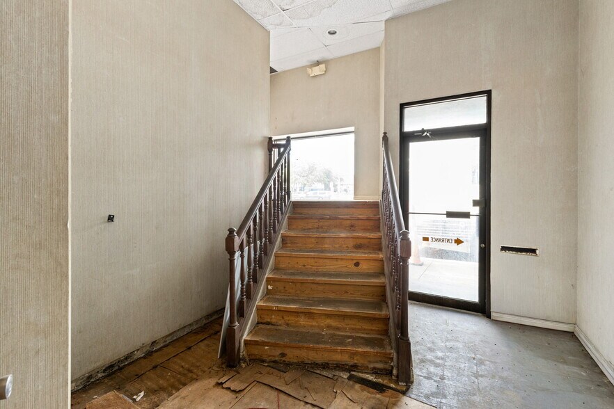 More Photos Of 120 E Forsyth St, Jacksonville Unknown For Lease