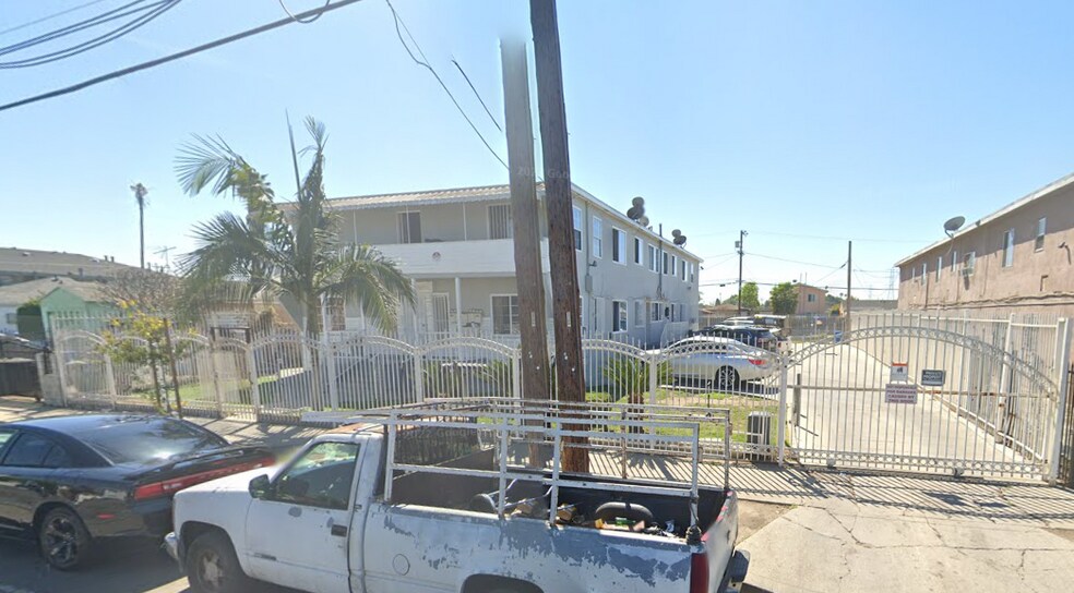More Photos Of 714 E 108th St, Los Angeles Apartments For Sale