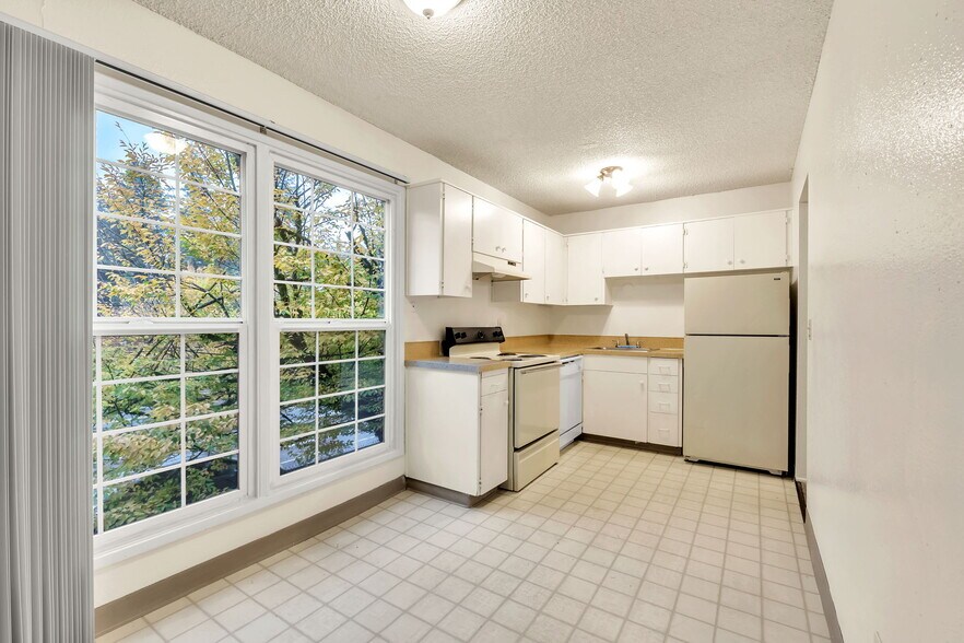 More Photos Of 1111 NE 122nd Ave, Portland Apartments For Sale