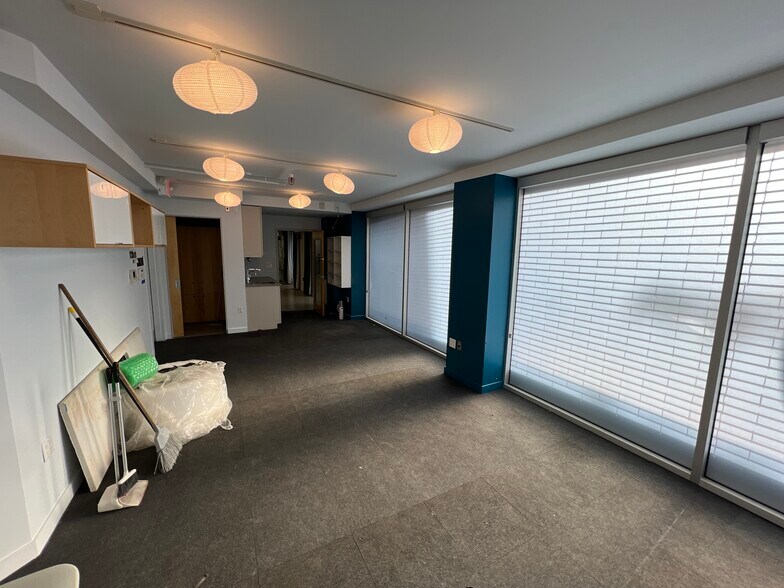 More Photos Of 172 Stanton St, New York Apartments For Lease