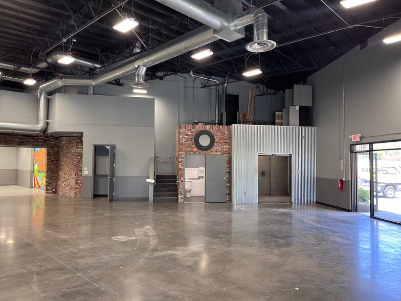 More Photos Of 42245 Remington Ave, Temecula Warehouse For Lease